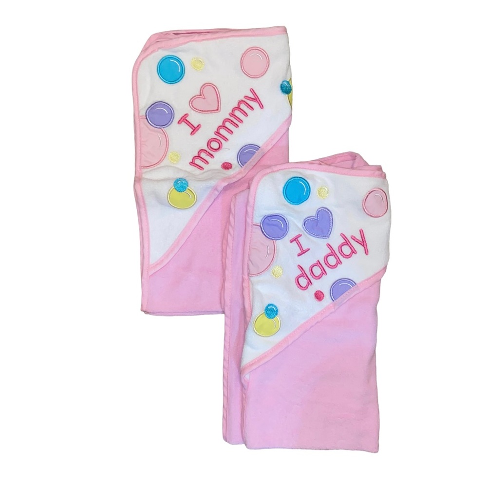 Luvable Friends bundle of 2 Baby hooded towels ❤️Mommy & Daddy